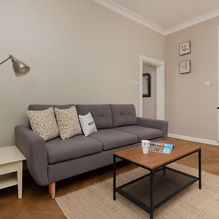 Metro Rondo Onz Apartment By Noclegi Renters 华沙 外观 照片